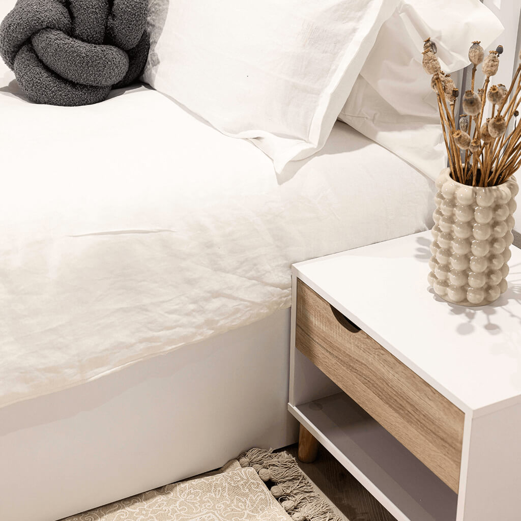 Baracaldo Bedside Table